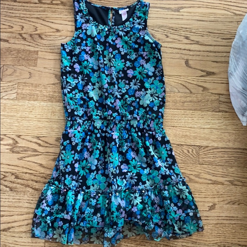 flower green and blue dress